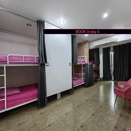 Arena Boutique Hotel Female Only Тонгсала Екстериор снимка