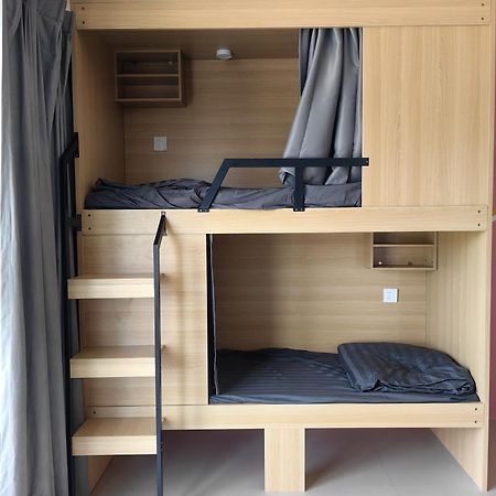 Arena Boutique Hotel Female Only Тонгсала Екстериор снимка