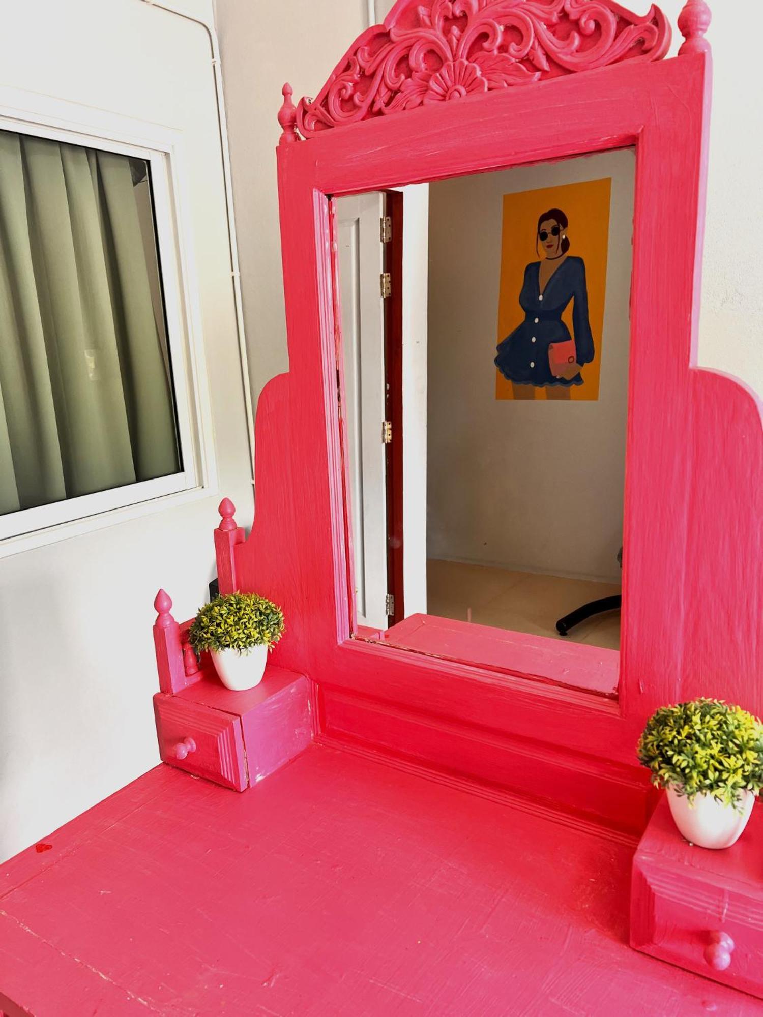Arena Boutique Hotel Female Only Тонгсала Екстериор снимка